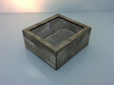 Whiskybox mit Flasche u. Gravur2 (Bitte hier klicken um dieses Bild in seiner vollen Größe zu betrachten)